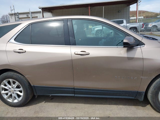 Chevrolet EQUINOX LT 2018 2GNAXSEV9J6337699 Image 13