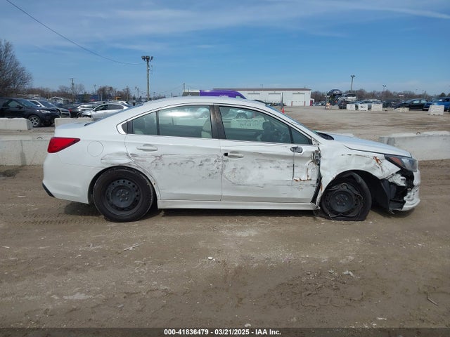 Subaru u5 2018 4S3BNAA61J3038369 Image 13