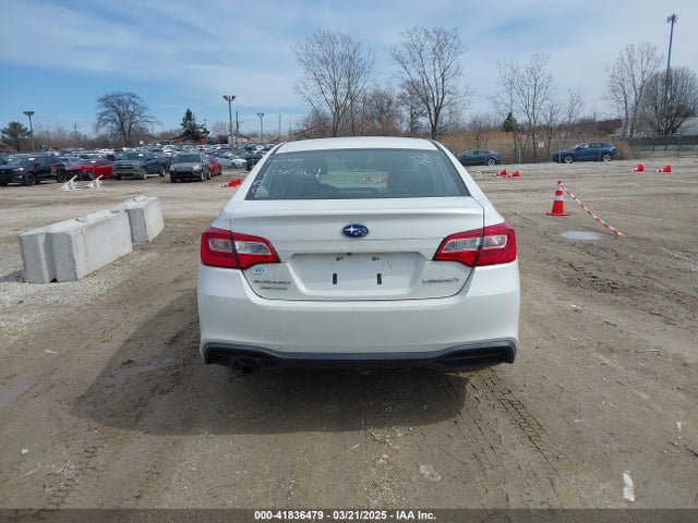 Subaru u5 2018 4S3BNAA61J3038369 Image 16