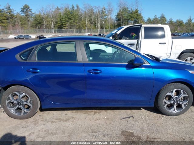3KPF24AD7ME284348 KIA Forte Lxs
