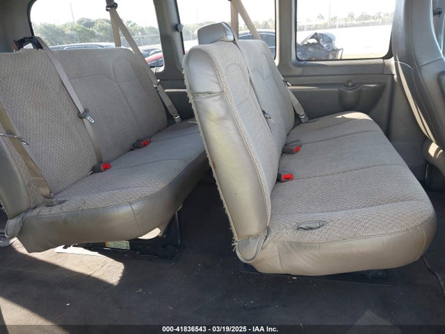 1GAWGFFG9K1256916 Chevrolet Express 2500 Lt