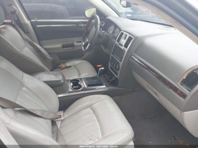 2010 CHRYSLER 300C 2C3CA6CT3AH114384 Photo 4