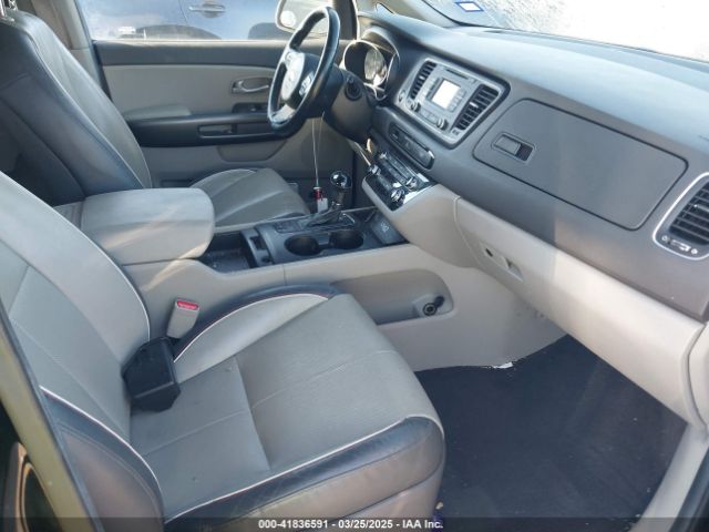 KNDMB5C19H6242467 KIA SEDONA LX