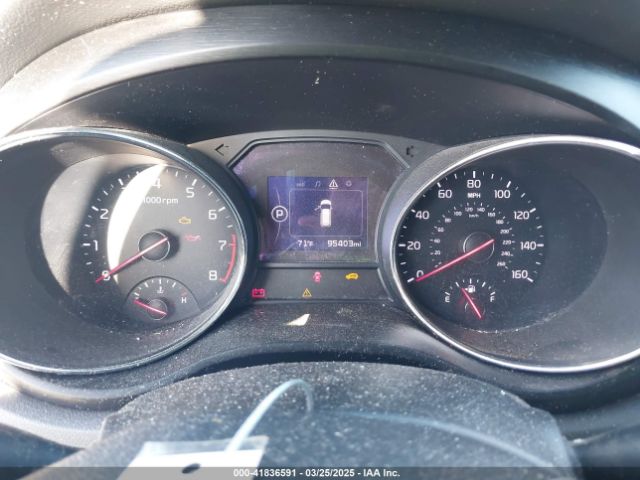 KNDMB5C19H6242467 KIA SEDONA LX