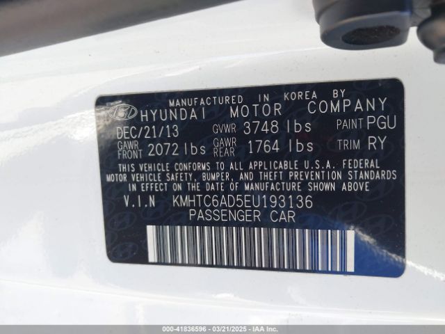 KMHTC6AD5EU193136 Hyundai Veloster Base W/gray
