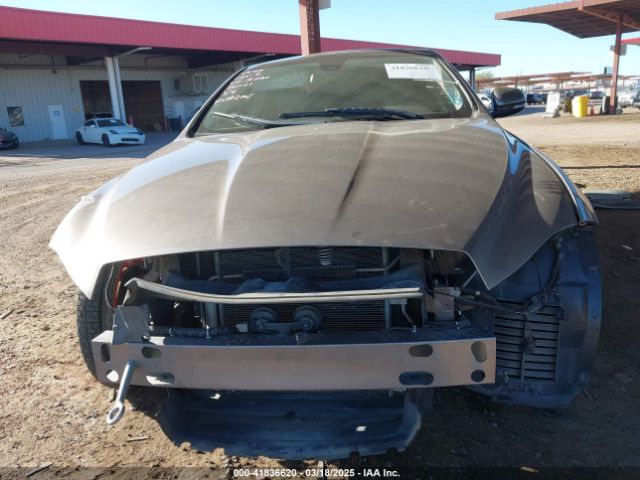 2011 JAGUAR XJ SAJWA2GB0BLV13469 Photo 5