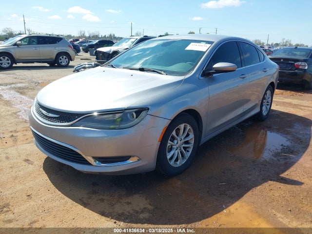 Chrysler 200 Limited 2015 1C3CCCAB8FN676119 Image 2