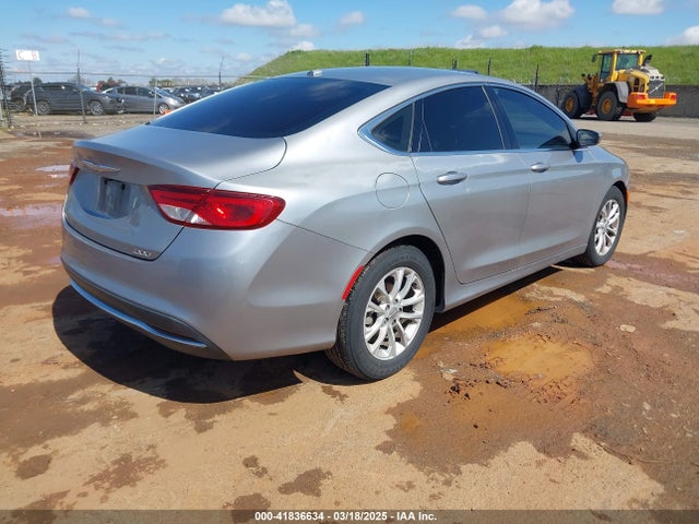 Chrysler 200 Limited 2015 1C3CCCAB8FN676119 Image 4