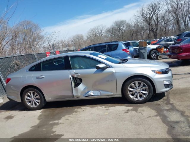1G1ZD5ST2NF126888 Chevrolet Malibu Fwd Lt