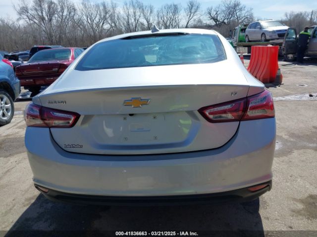 1G1ZD5ST2NF126888 Chevrolet Malibu Fwd Lt