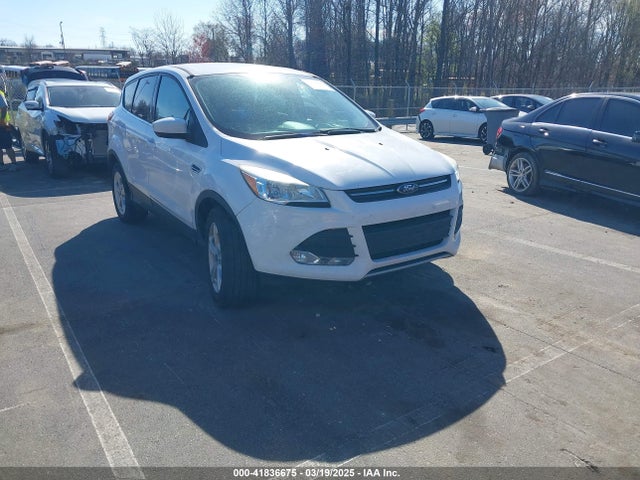 2015 1FMCU9GX2FUA67432 main image