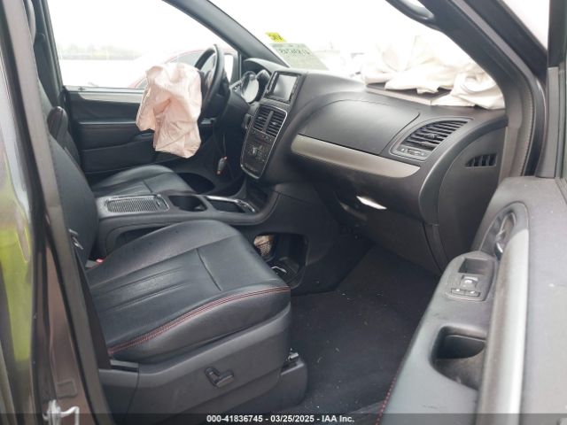 2C4RDGEG7KR663147 Dodge Grand Caravan Gt
