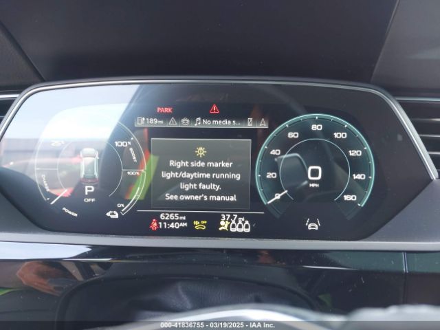 WA14AAGE6RB058129 Audi Q8