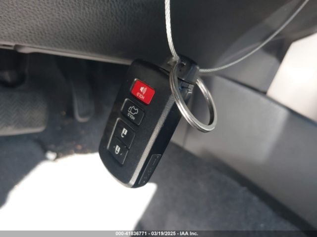 JTMDFREV0JJ198180 Toyota Rav4 Limited