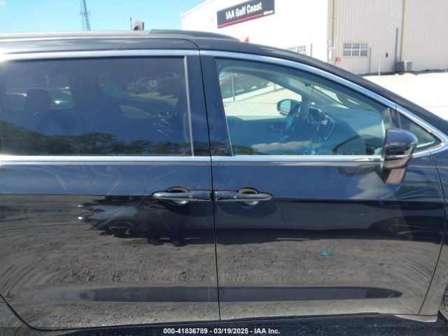 2C4RC1BG1NR140733 Chrysler Pacifica Touring L