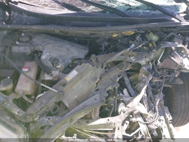 JTMZFREV2FJ053512 Toyota RAV4 LE