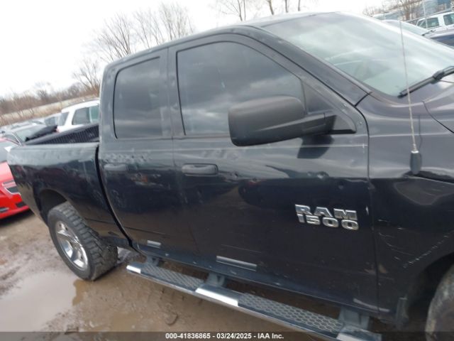 1C6RR6FT7HS805549 RAM 1500 Express  4x2 6'4 Box