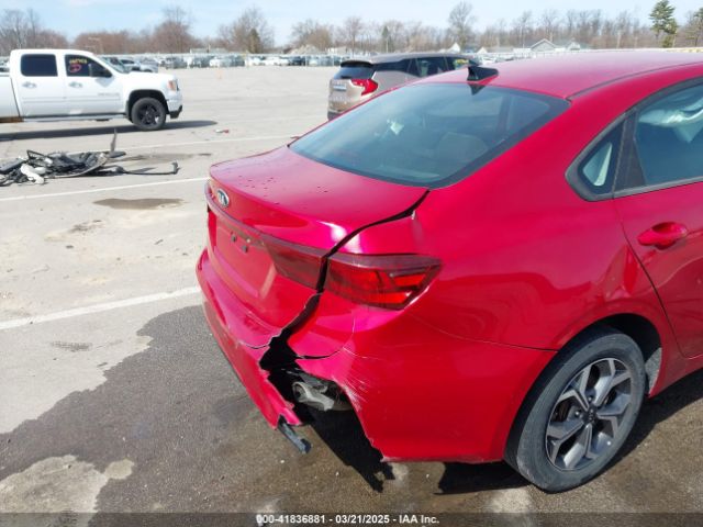 3KPF24AD2KE082952 KIA Forte Lxs