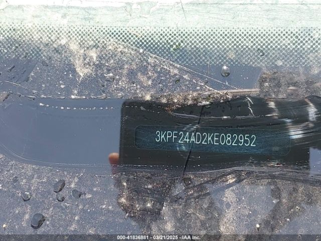 3KPF24AD2KE082952 KIA Forte Lxs
