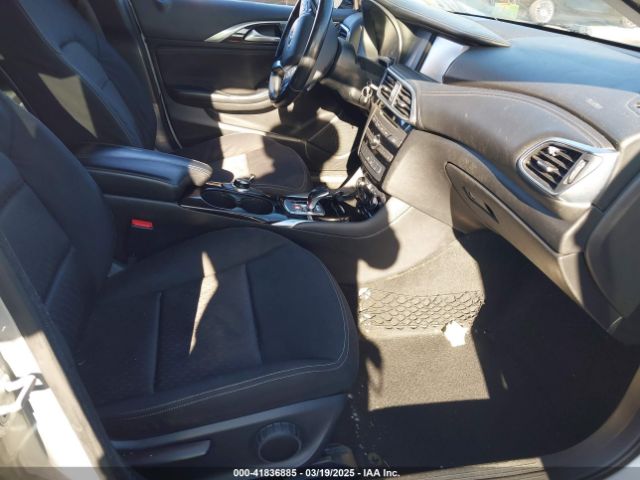2017 INFINITI QX30 SJKCH5CP8HA033889 Photo 4