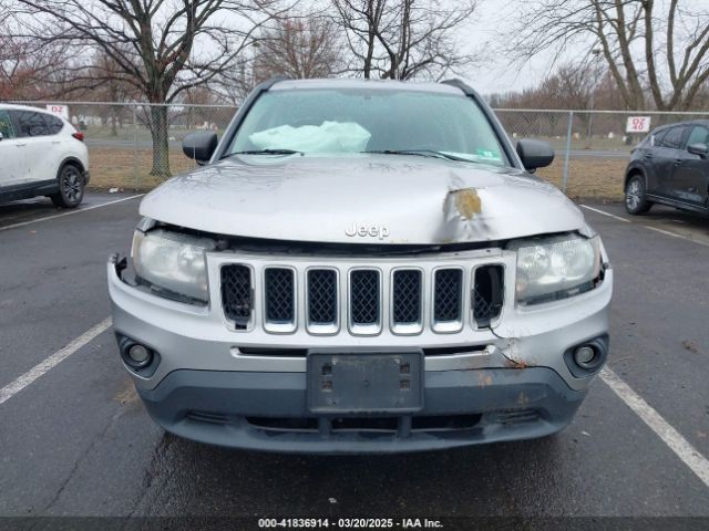 1C4NJDBB8ED734667 Jeep Compass Sport
