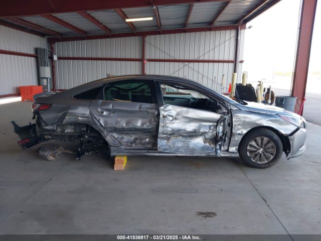 KMHE24L19GA041755 Hyundai Sonata Hybrid Se
