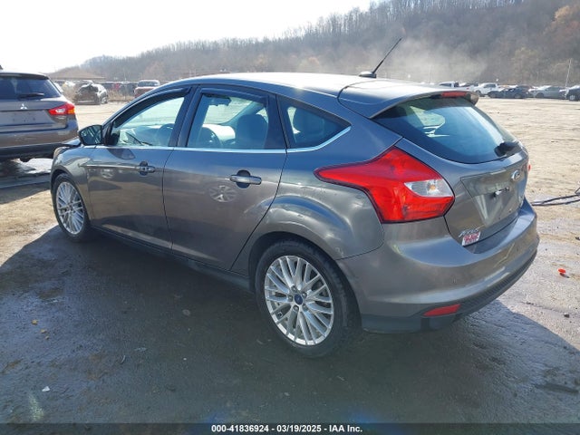 Ford Focus Titanium 2014 1FADP3N29EL418304 Image 3