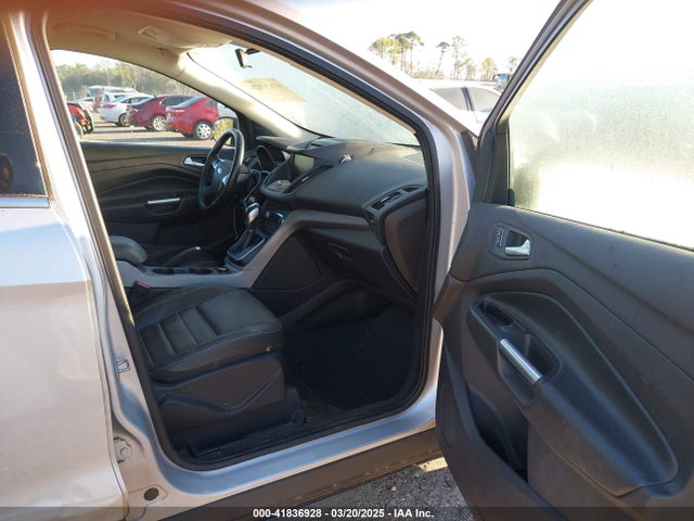 1FMCU0GX6EUA97088 Ford ESCAPE SE