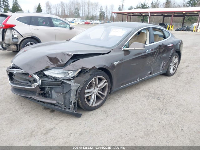 2013 TESLA MODEL S 5YJSA1DG5DFP09632 Photo 1