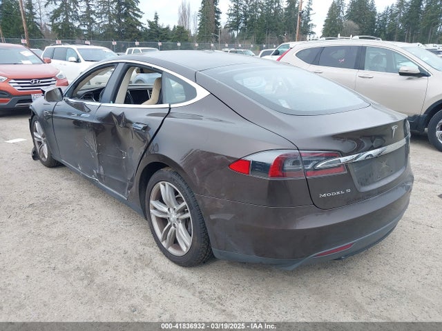 2013 TESLA MODEL S 5YJSA1DG5DFP09632 Photo 2