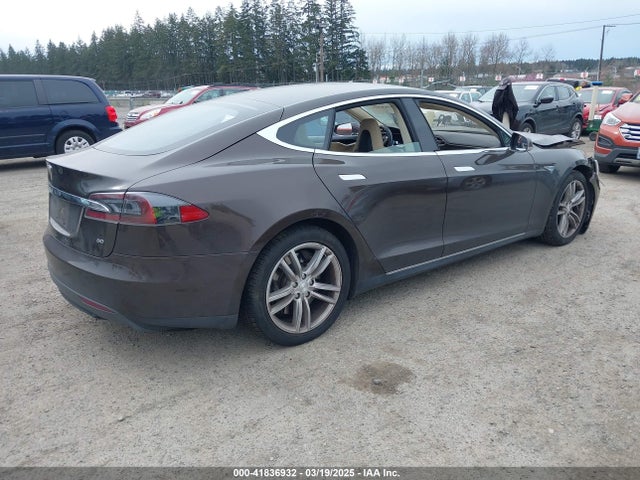 2013 TESLA MODEL S 5YJSA1DG5DFP09632 Photo 3