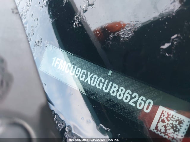 1FMCU9GX0GUB86260 Ford ESCAPE SE