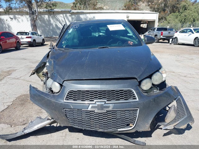 1G1JG6SB7F4129087 Chevrolet Sonic Rs Auto