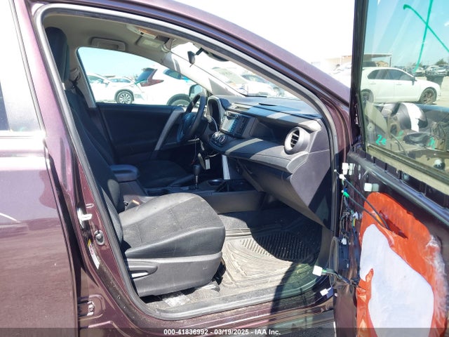 2T3ZFREVXHW343503 Toyota RAV4 LE