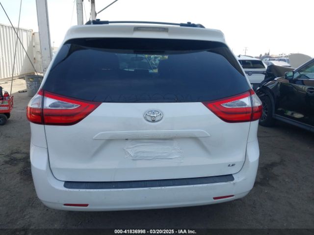 5TDKZ3DC5HS796175 Toyota Sienna Le 8 Passenger