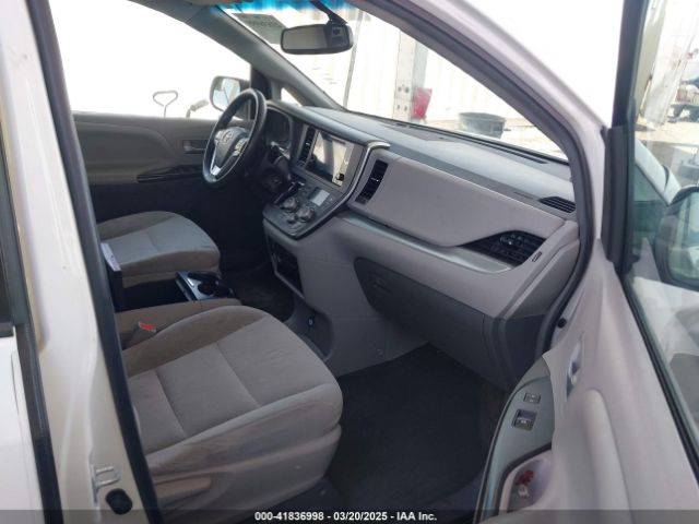 5TDKZ3DC5HS796175 Toyota Sienna Le 8 Passenger