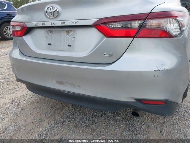 Toyota CAMRY LE 2024 4T1C11AK0RU874480 Image 18