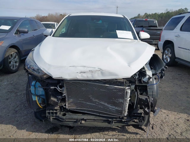 KM8J23A49KU021342 Hyundai TUCSON SE
