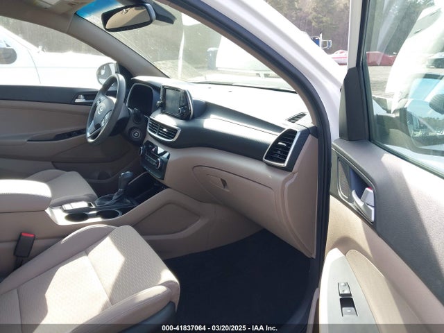 KM8J23A49KU021342 Hyundai TUCSON SE
