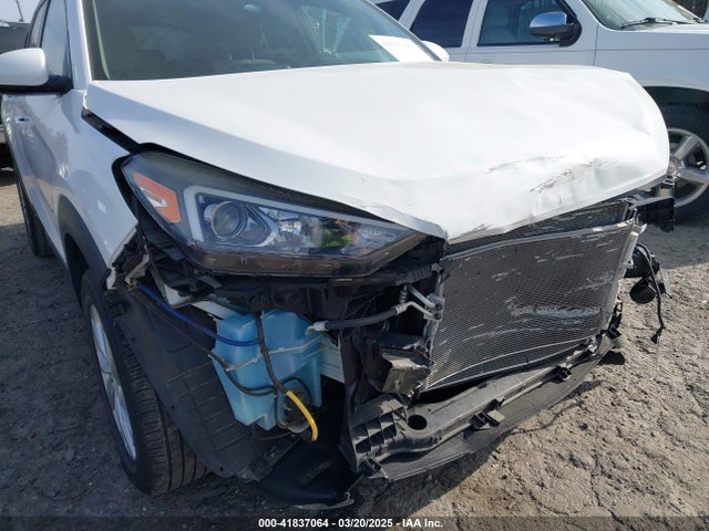 KM8J23A49KU021342 Hyundai TUCSON SE