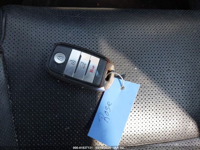 KNDPNCACXH7178396 KIA Sportage Ex