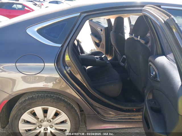 Chrysler 200 LX 2015 1C3CCCFB0FN600970 Image 8