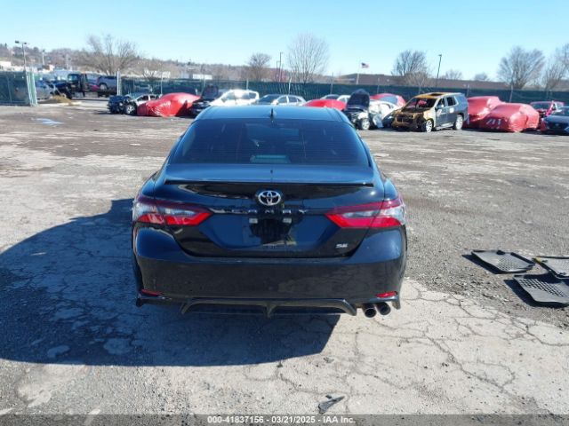 4T1G11AK4NU690607 Toyota CAMRY SE