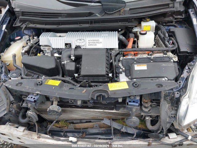 JTDKN3DU8E0371584 Toyota Prius Three