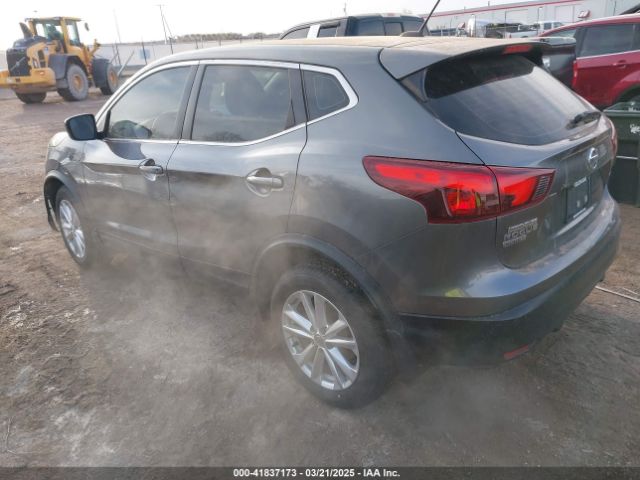 JN1BJ1CR9HW133096 Nissan Rogue Sport S