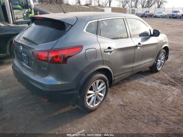 JN1BJ1CR9HW133096 Nissan Rogue Sport S