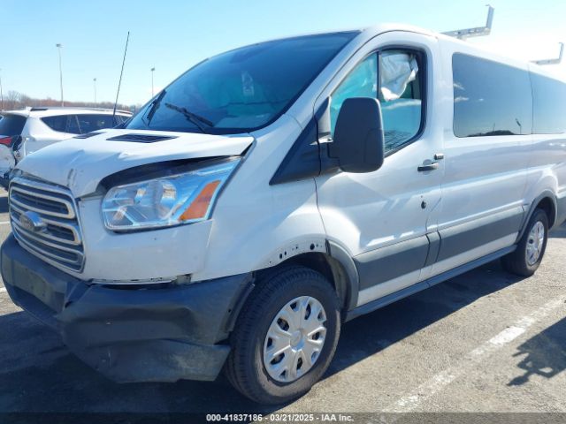 1FMZK1YM8HKA97376 Ford Transit-150 Xlt