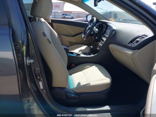 KNAGM4A71F5636196 KIA Optima Lx
