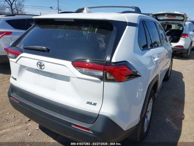 Toyota Rav4 Xle 2021 2T3W1RFV5MC150042 Image 4