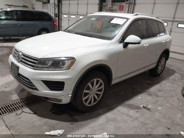 2016 VOLKSWAGEN TOUAREG WVGEF9BP2GD010630 Photo 1